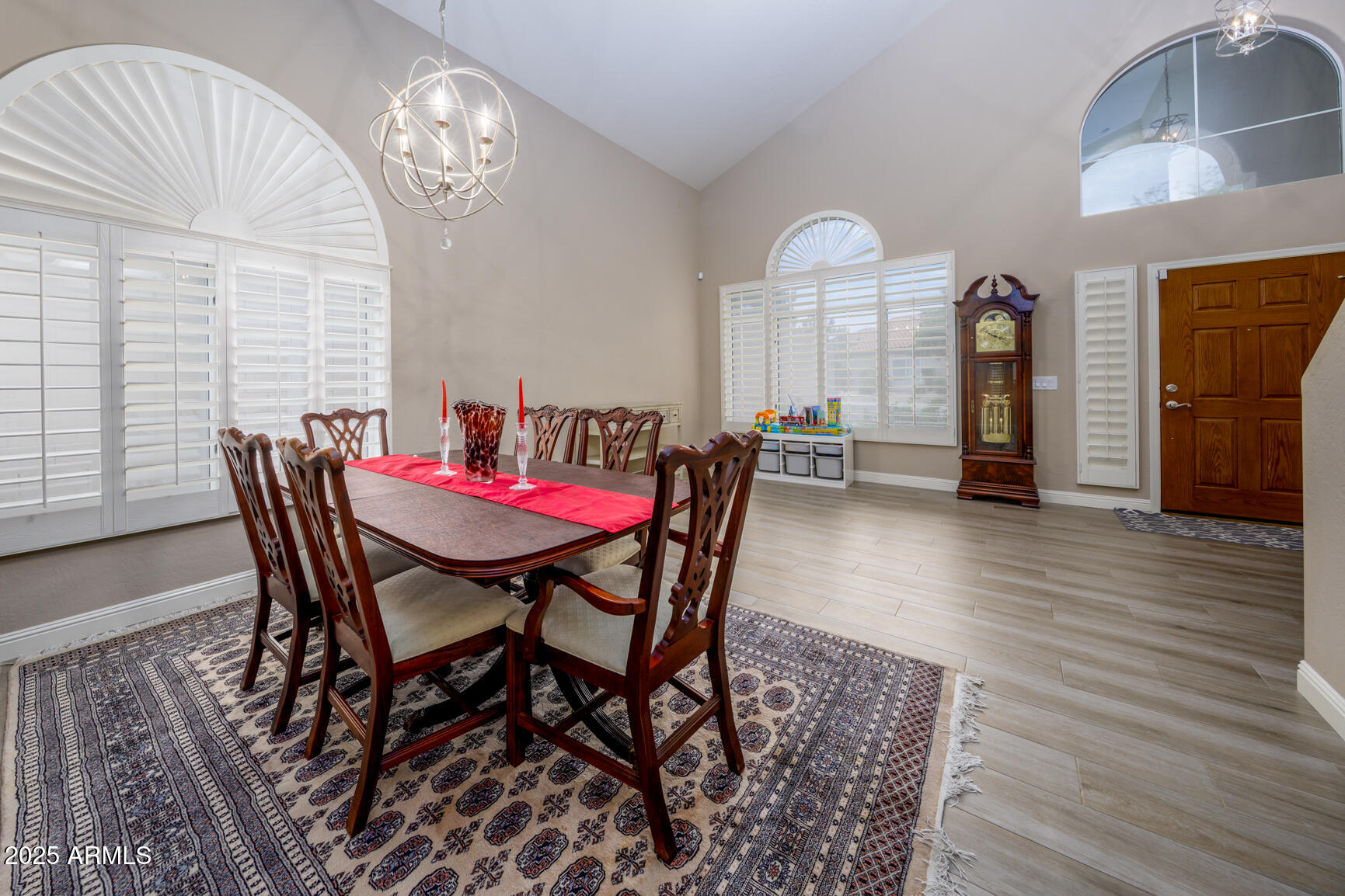 10052 E GELDING Drive