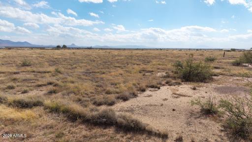 XXXX E VIA OCOTILLO -- 688