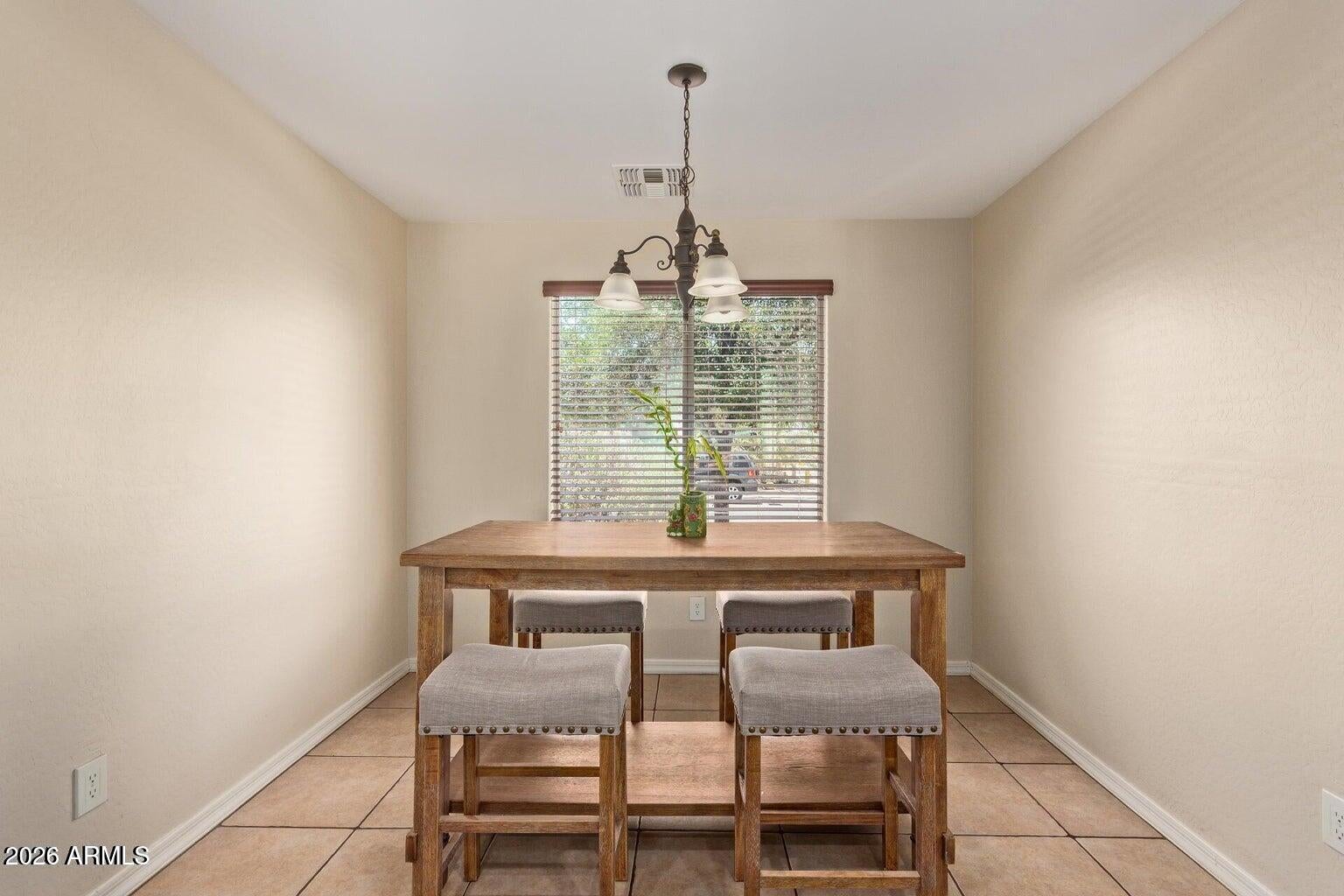 25060 W VISTA NORTE Street