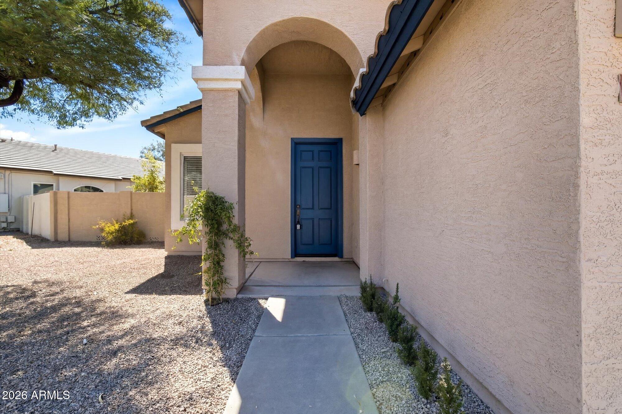 430 W Half Moon Way