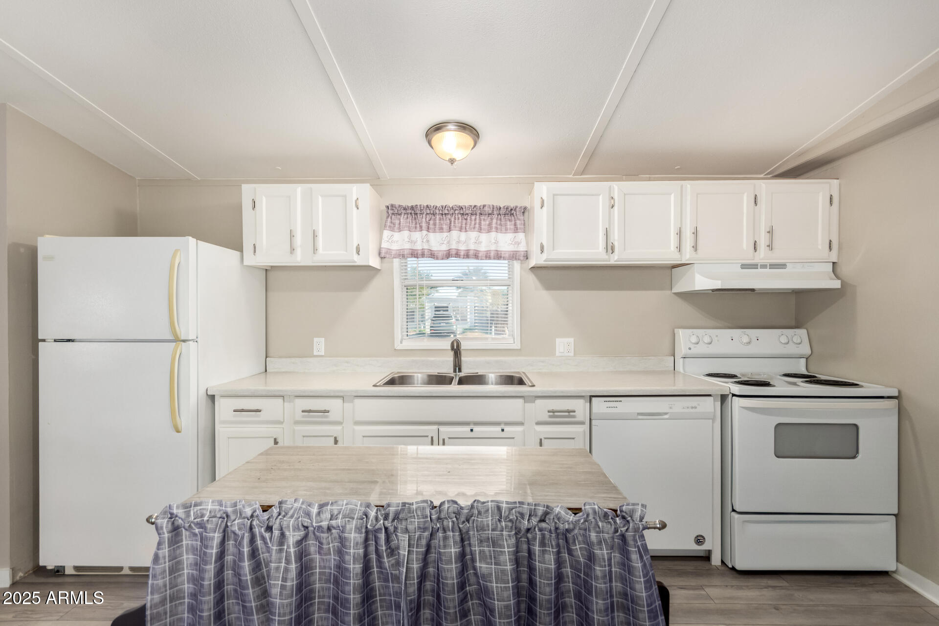 7918 E JEROME Avenue