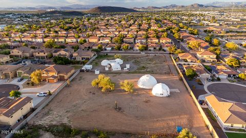 3115 W CAVEDALE Drive Phoenix AZ 85083