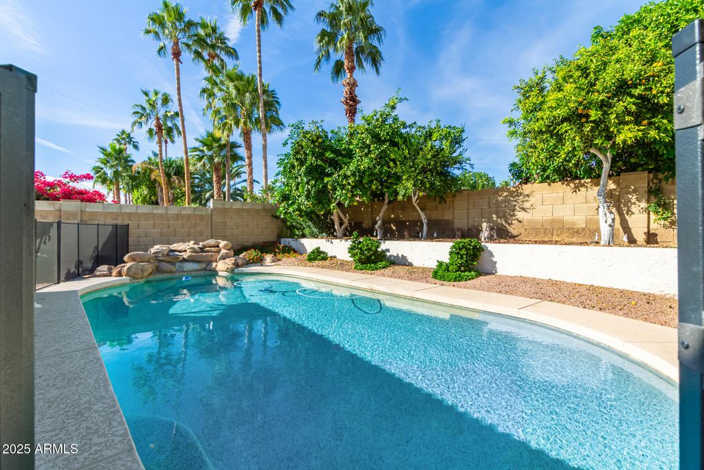 Photo of 8956 E Voltaire Drive, Scottsdale, AZ 85260 (MLS # 6949039)