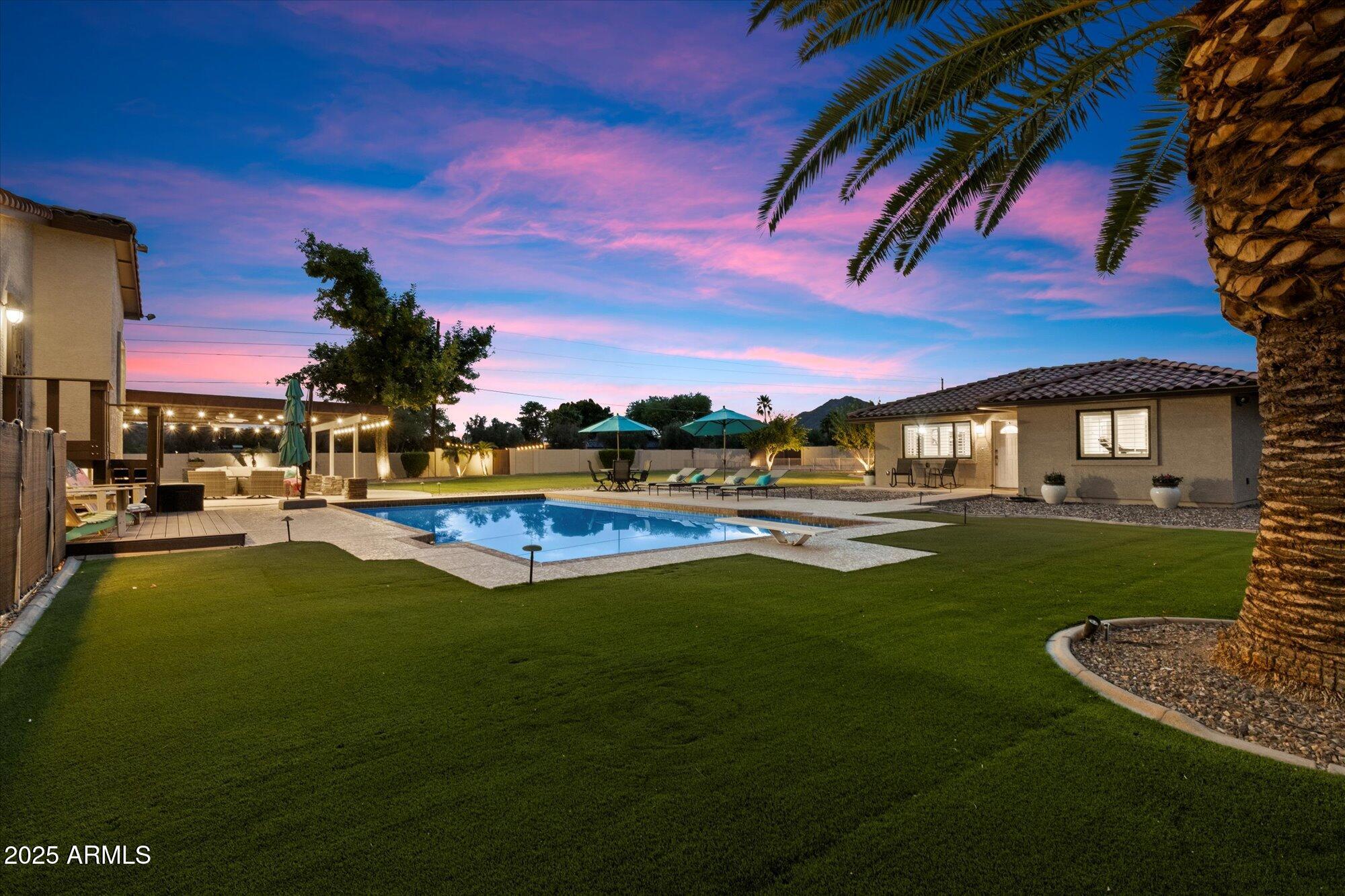 5044 W ELECTRA Lane