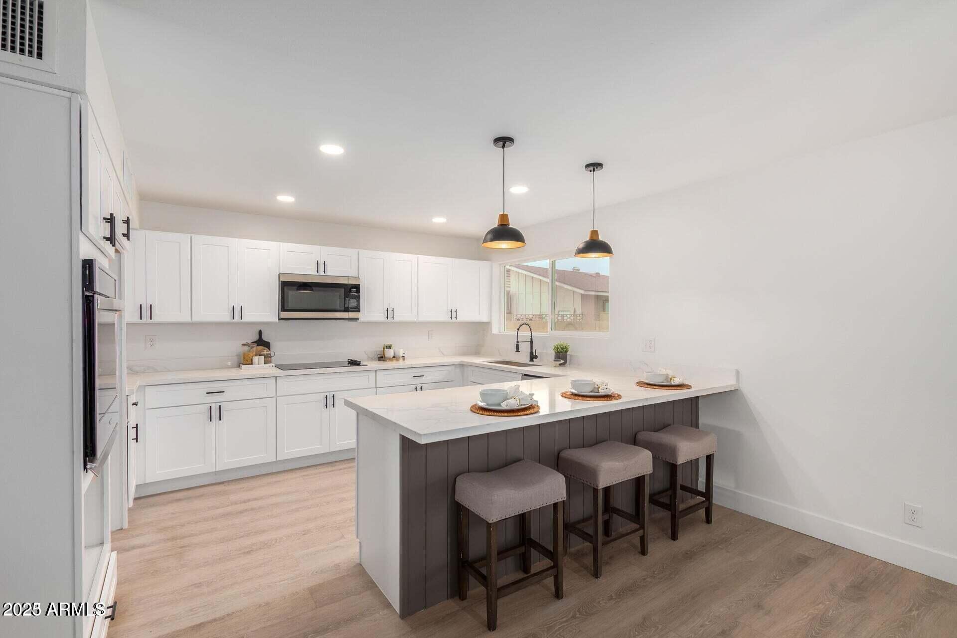 3933 W CACTUS WREN Drive