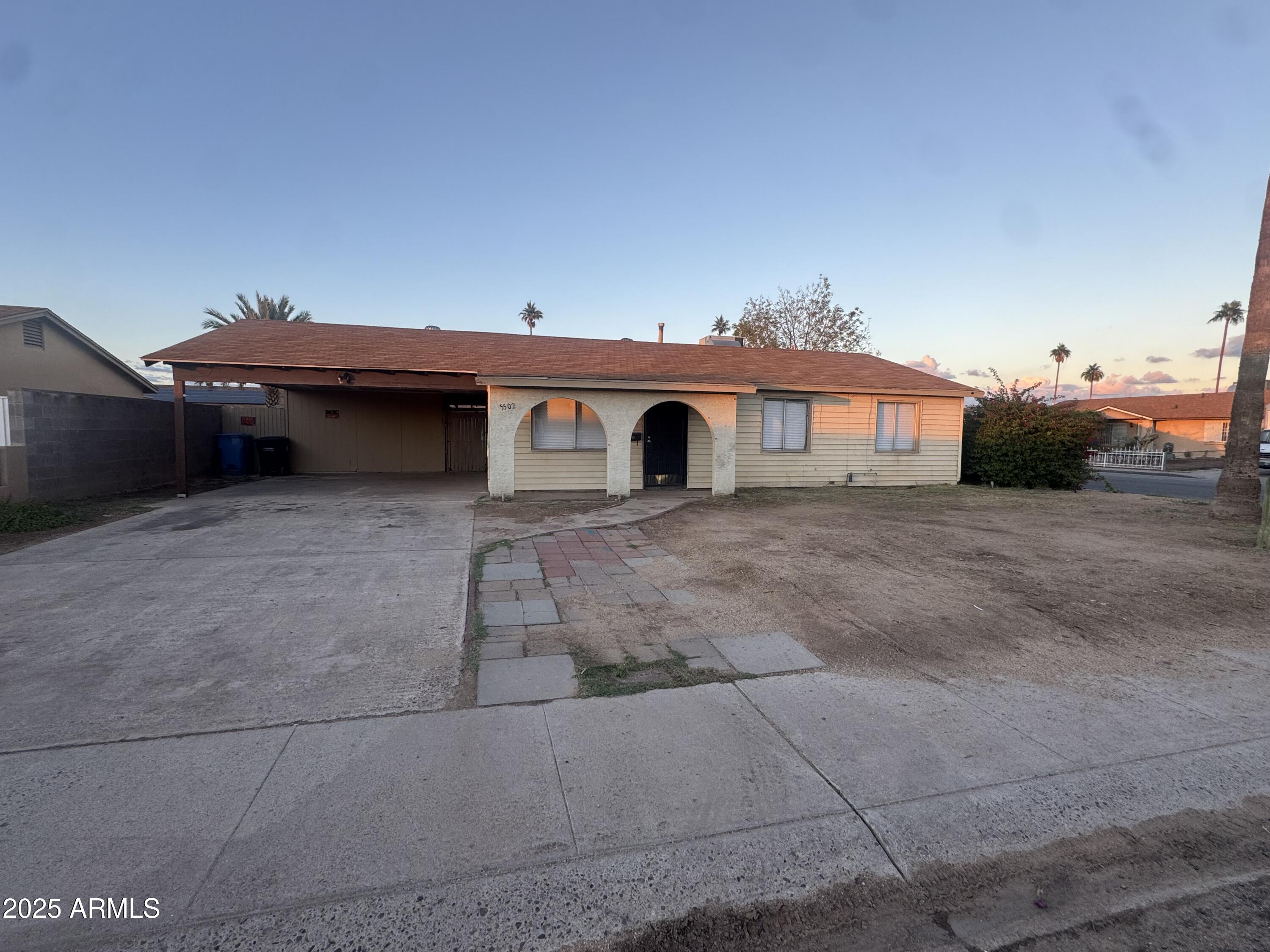 5502 W CORONADO Road