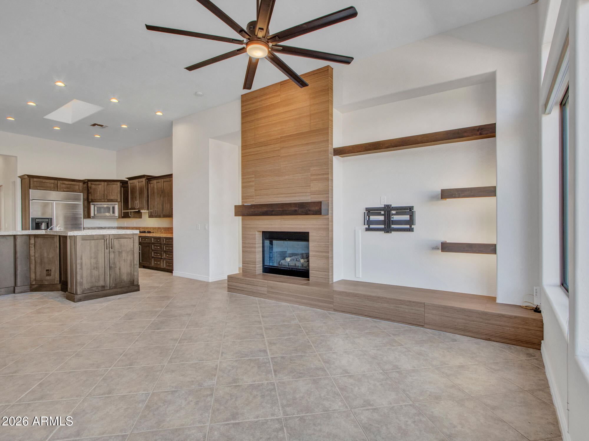 ANTHEM COUNTRY CLUB - Residential
