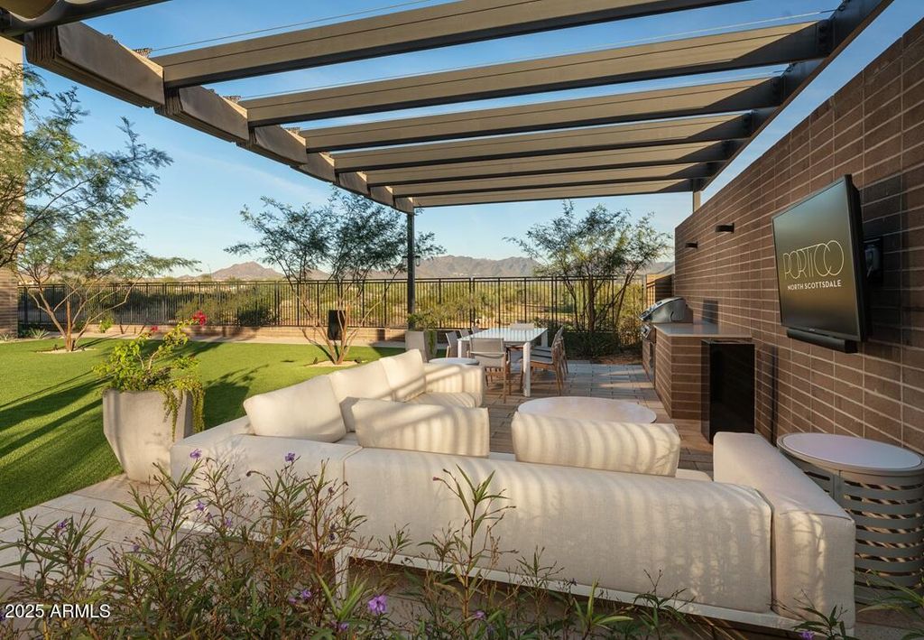 Photo of 19355 N 73rd Way #H4020, Scottsdale, AZ 85255 (MLS # 6957593)