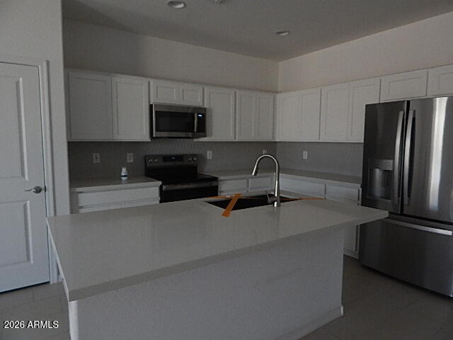 17628 W COLTER Street