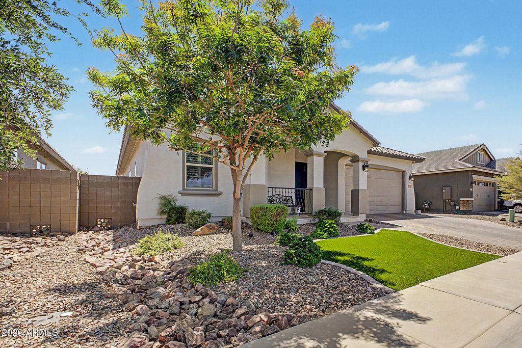 Photo of 41785 W Cielo Lane, Maricopa, AZ 85138 (MLS # 7016371)
