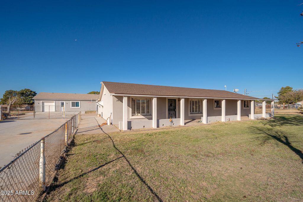 Photo of 1732 S 175th Drive, Goodyear, AZ 85338 (MLS # 6957212)