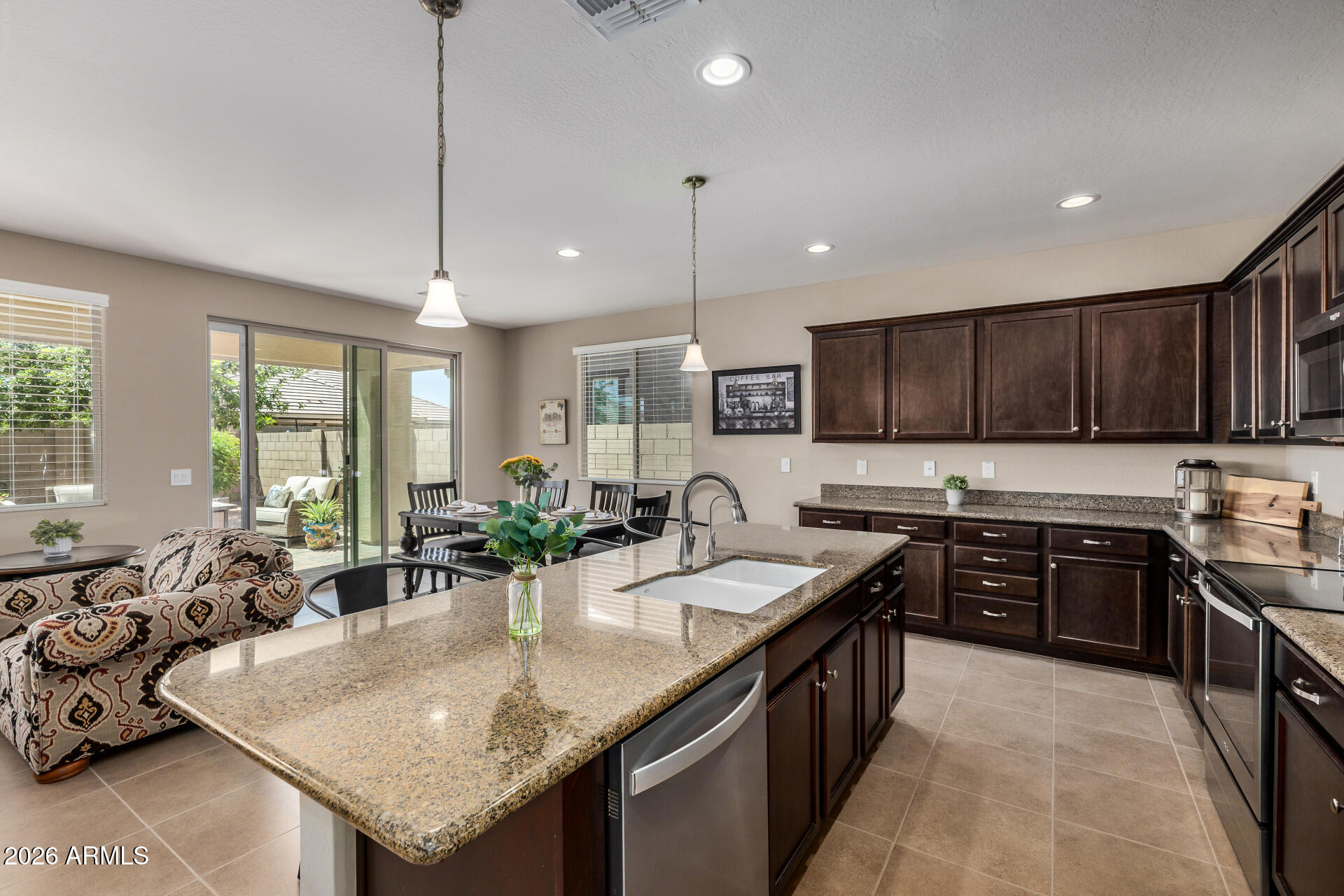 22533 E Camina Plata --