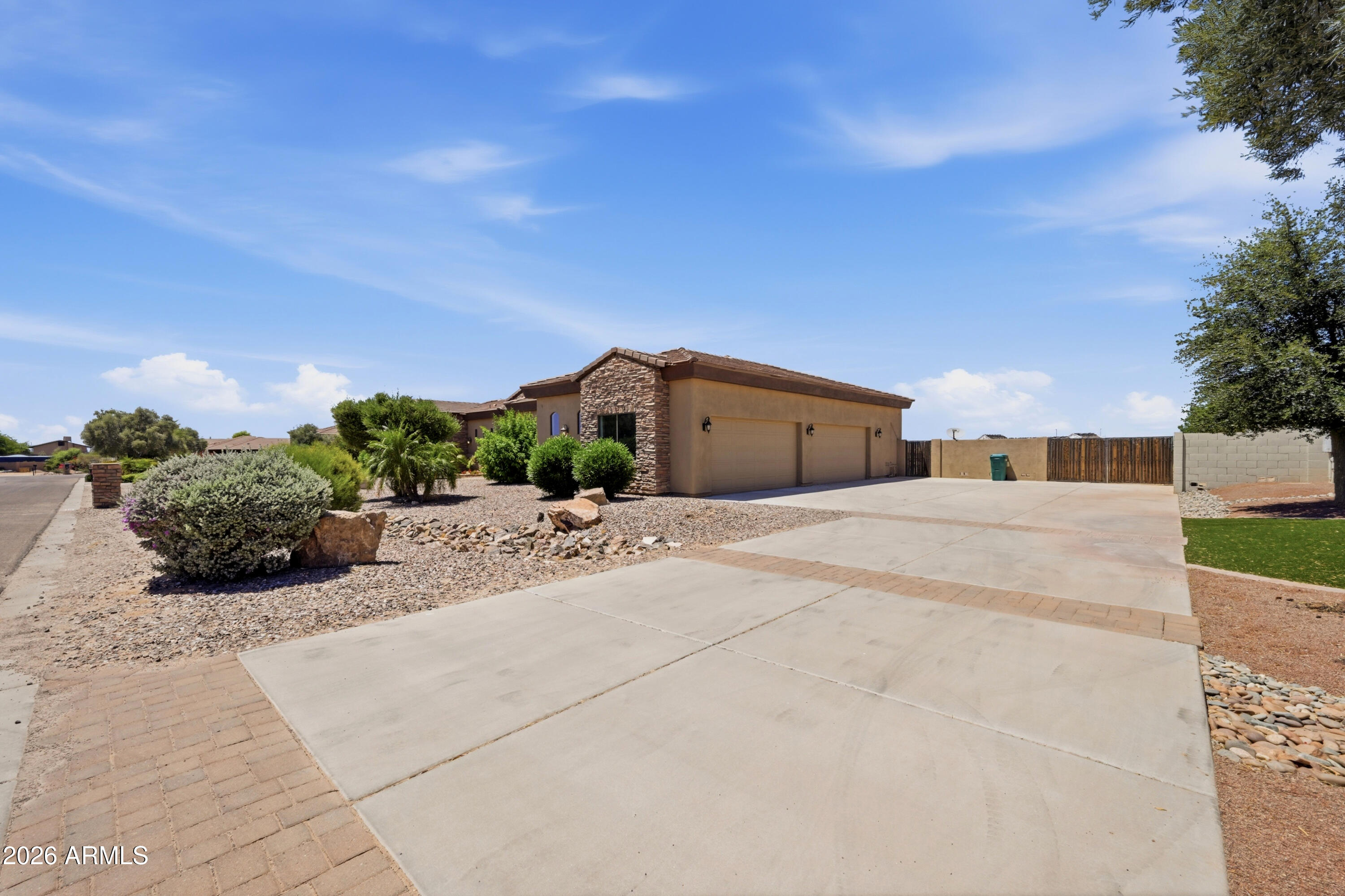 17138 E SUNNYDALE Drive