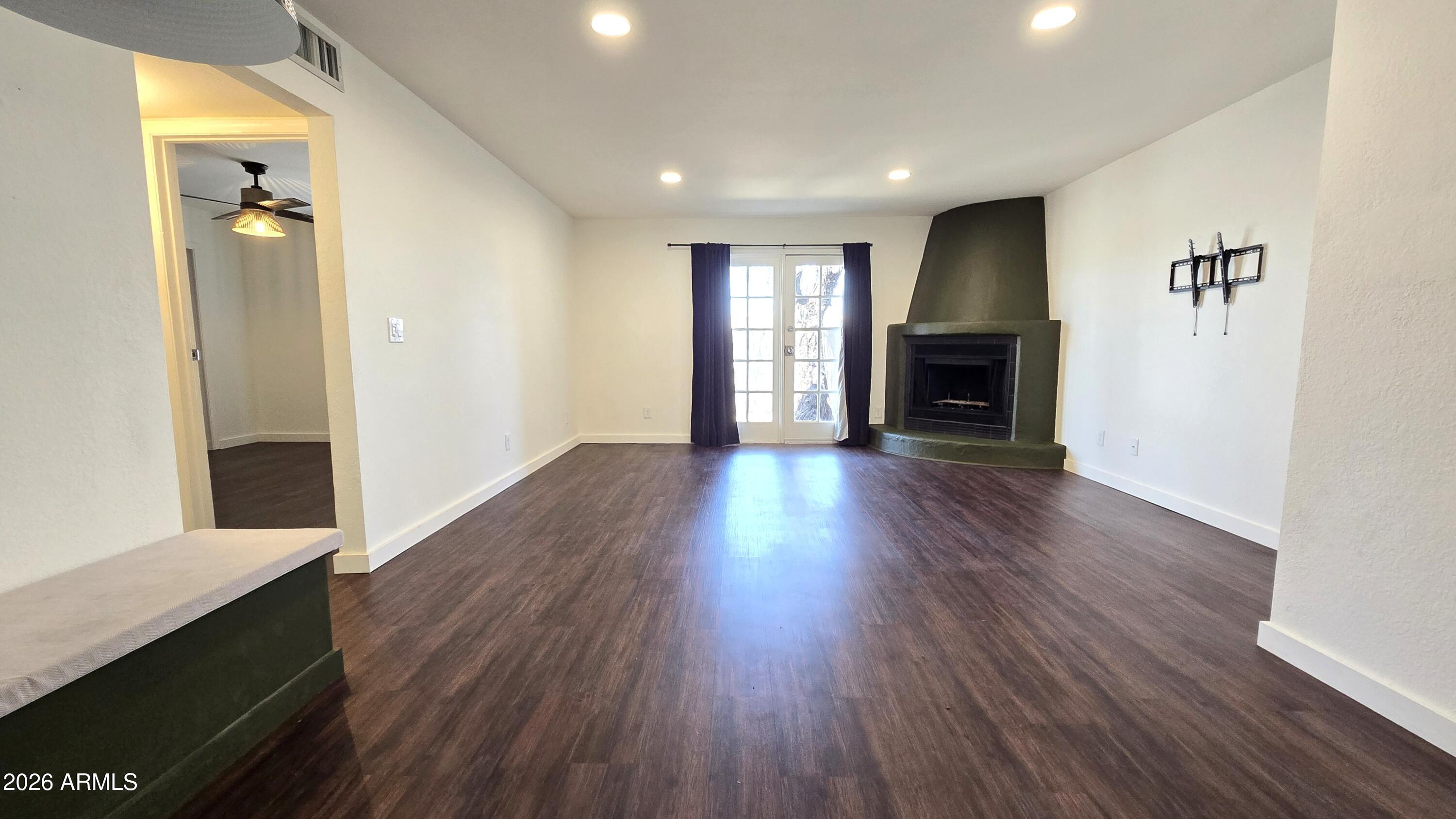 15402 N 28TH Street 130