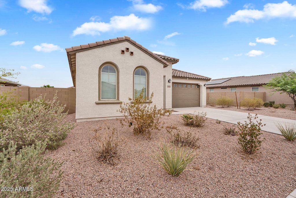 Photo of 453 E Wiley Way, Casa Grande, AZ 85122 (MLS # 6913679)