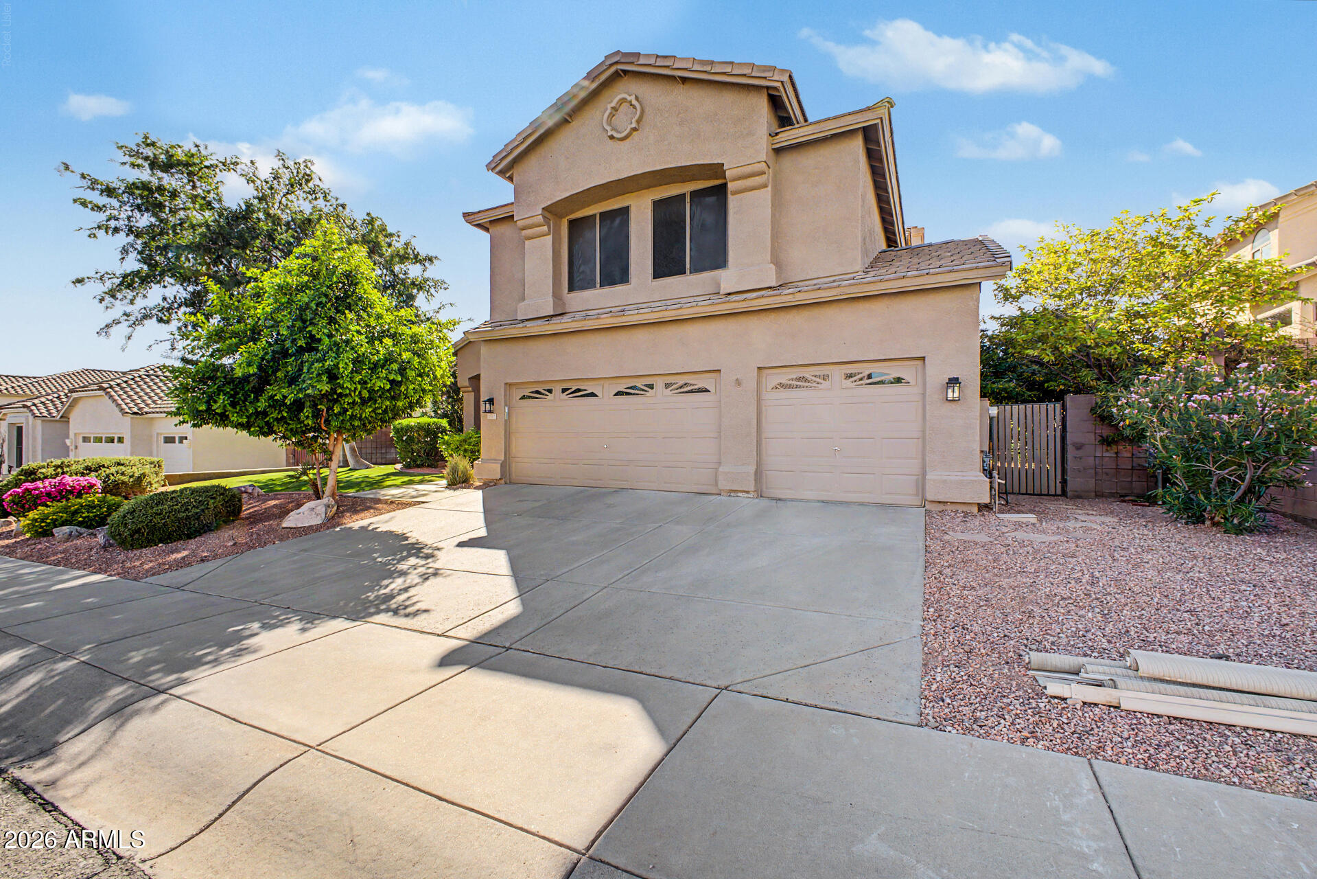 1722 E SAMUEL Drive