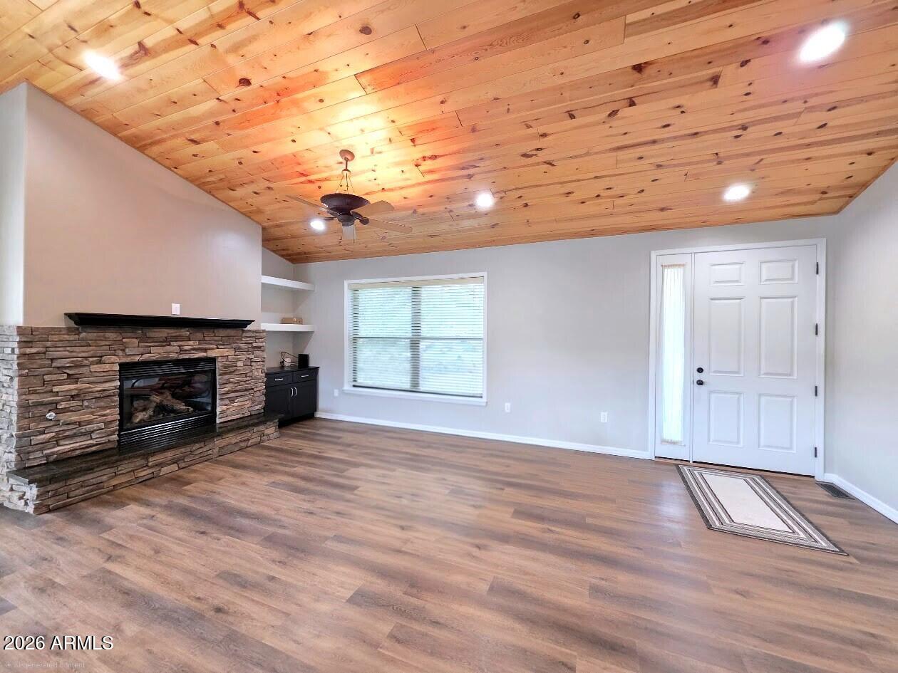 PINETOP ESTATES LOT 12 - Residential