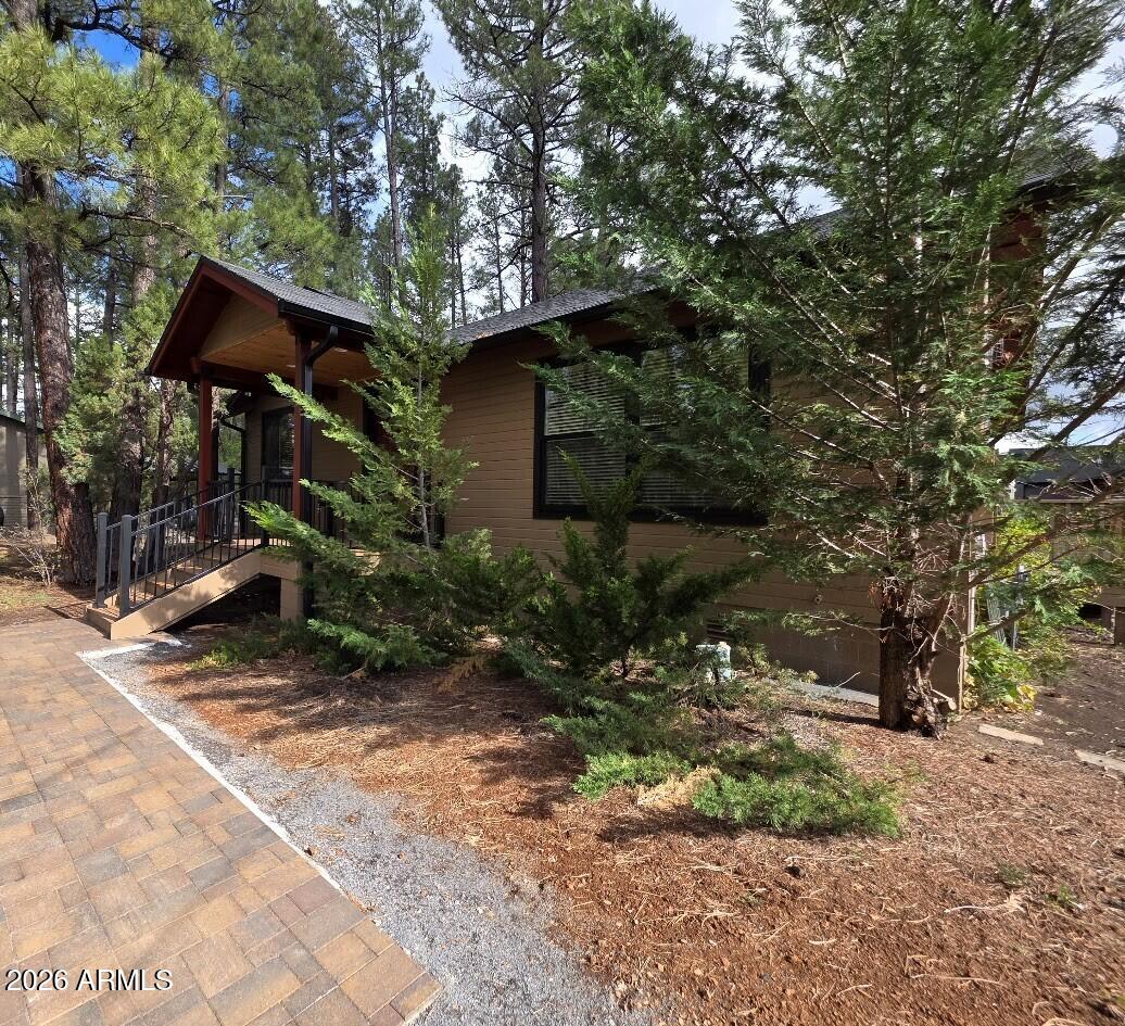 PINETOP ESTATES LOT 12 - Residential