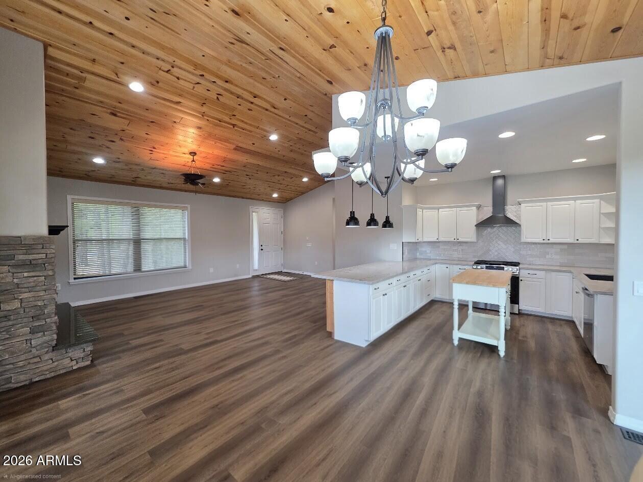 PINETOP ESTATES LOT 12 - Residential