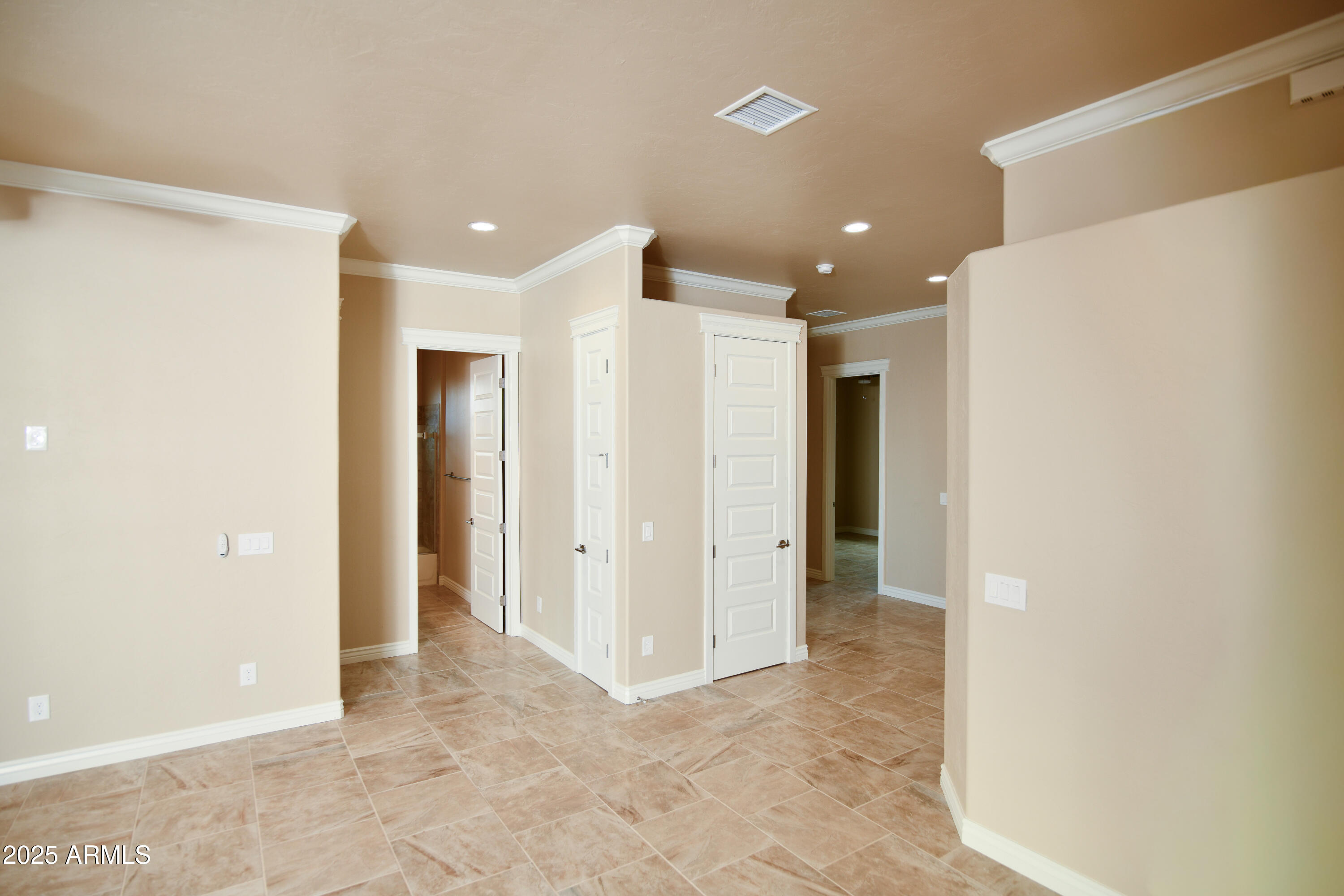 4224 S Crape Myrtle Court