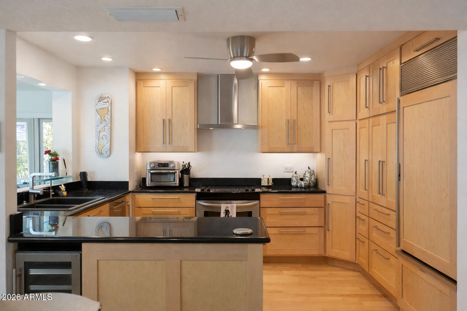 2522 E OREGON Avenue