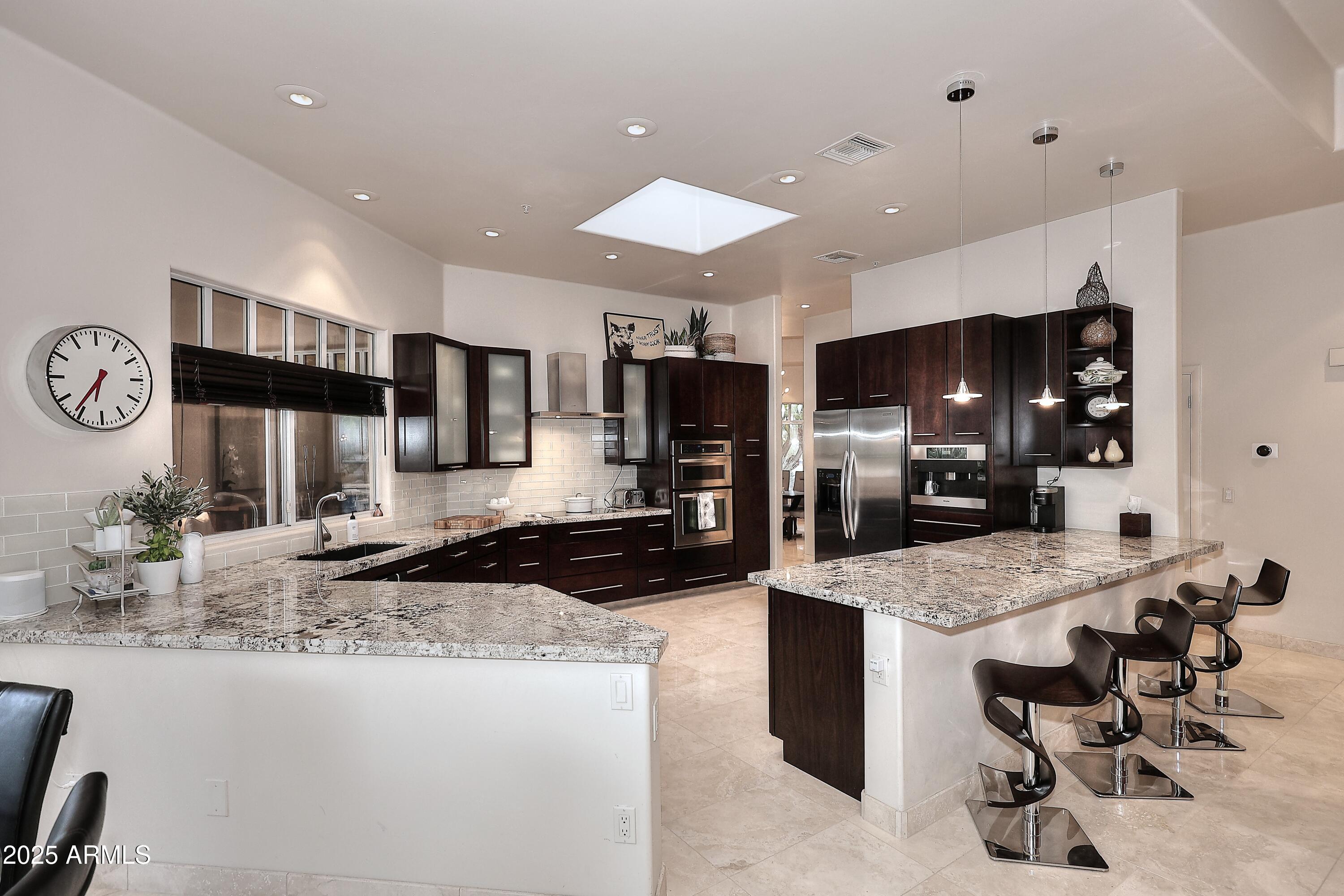 8230 E VIA DEL SOL Drive