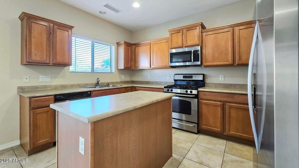 Photo of 9107 N 185th Avenue, Waddell, AZ 85355 (MLS # 6950250)