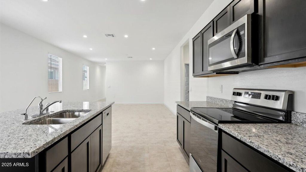 Photo of 1749 W Stealth Avenue, Apache Junction, AZ 85120 (MLS # 6933743)