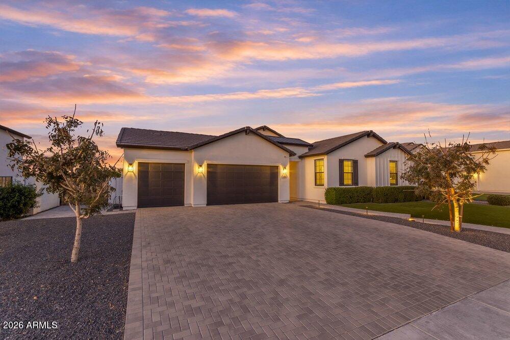 1162 E LA FORTUNA Court