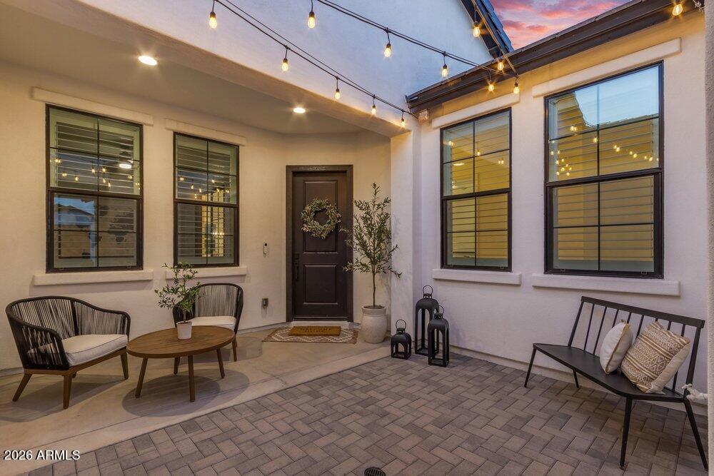 1162 E LA FORTUNA Court