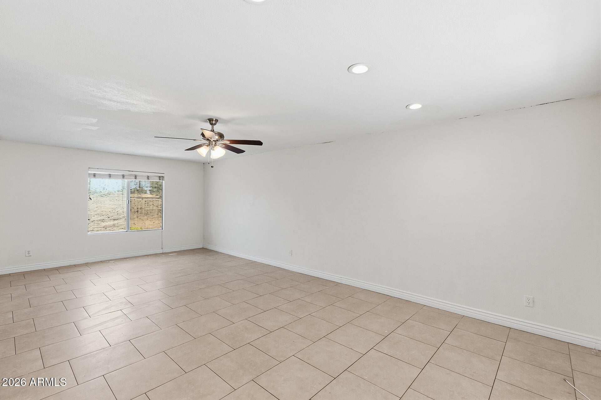3109 W LOMA Lane