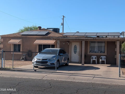 Photo of 3120 W Pierce Street W, Phoenix, AZ 85009 (MLS # 7034392)
