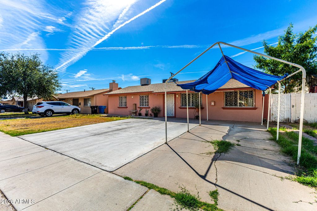 Photo of 4117 W Mulberry Drive, Phoenix, AZ 85019 (MLS # 6998823)