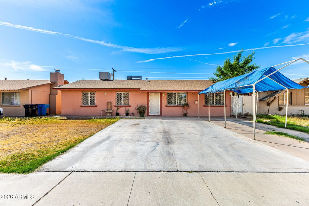 Photo of 4117 W Mulberry Drive, Phoenix, AZ 85019 (MLS # 6998823)