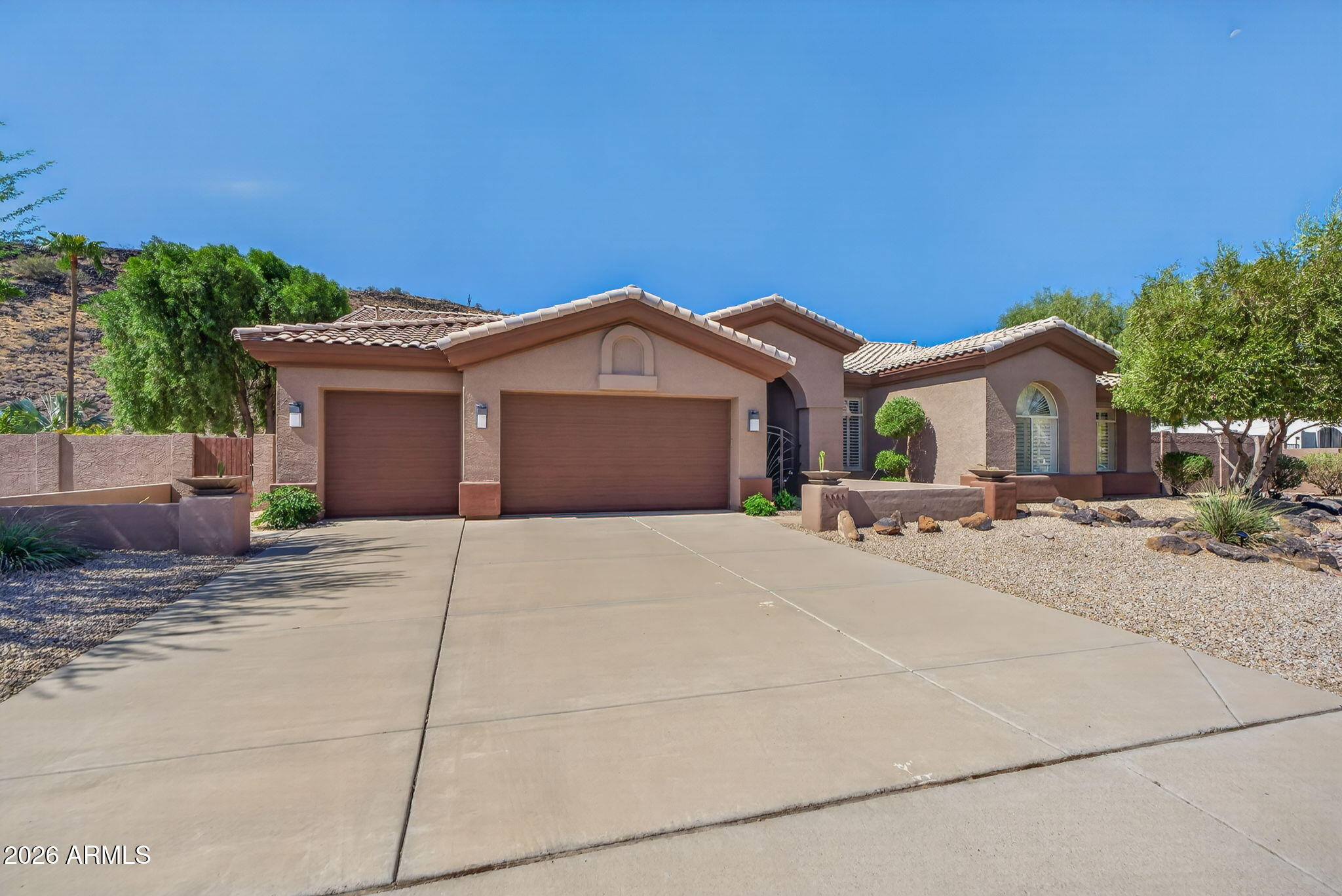 5565 W PINNACLE HILL Drive