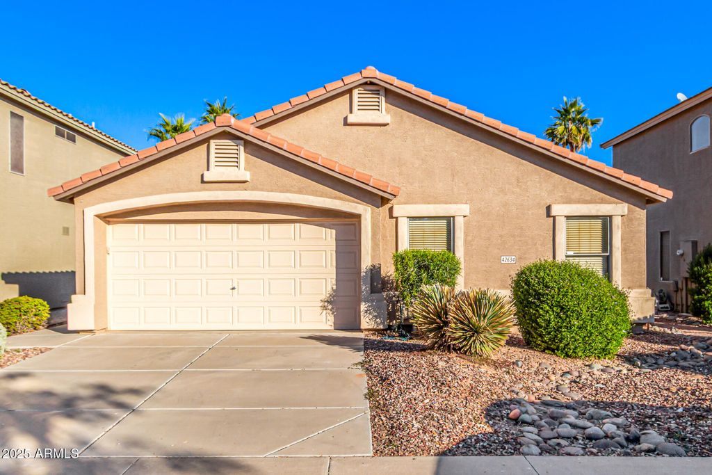 Photo of 42634 W Colby Drive, Maricopa, AZ 85138 (MLS # 6957309)