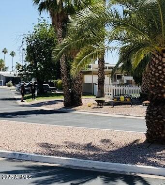 9501 E Broadway Road 68