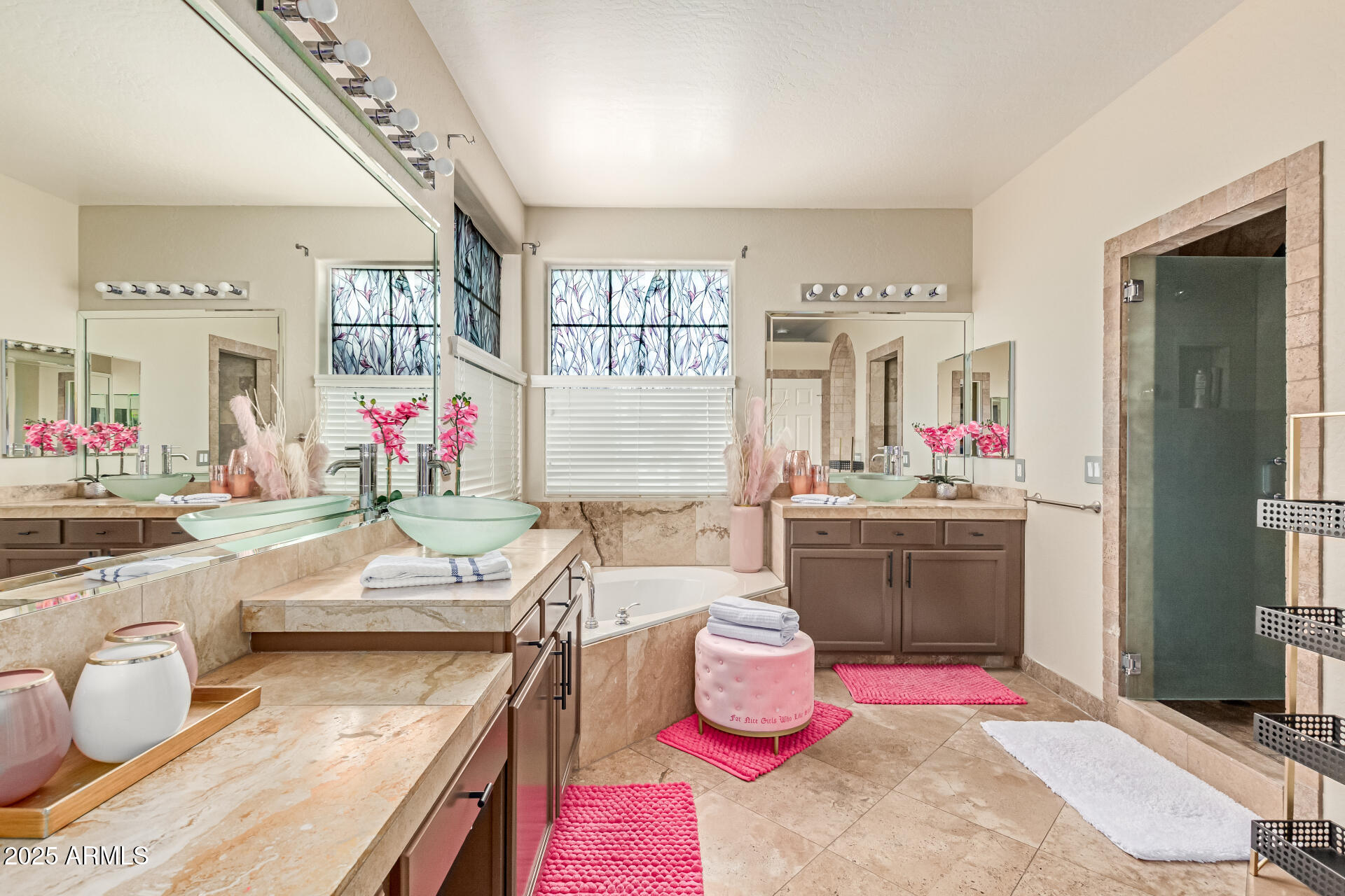 84 E JOSEPH Way