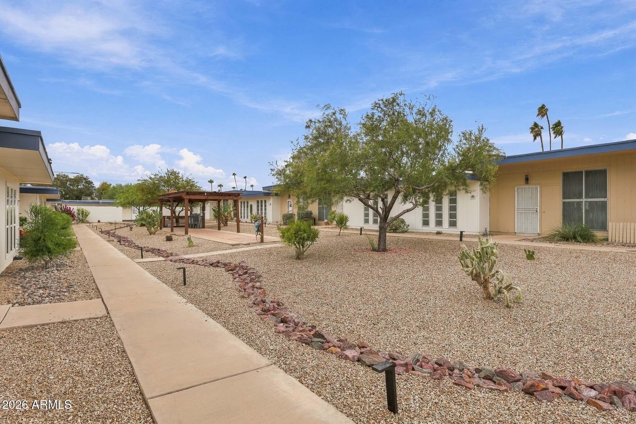 10027 W Lancaster Drive