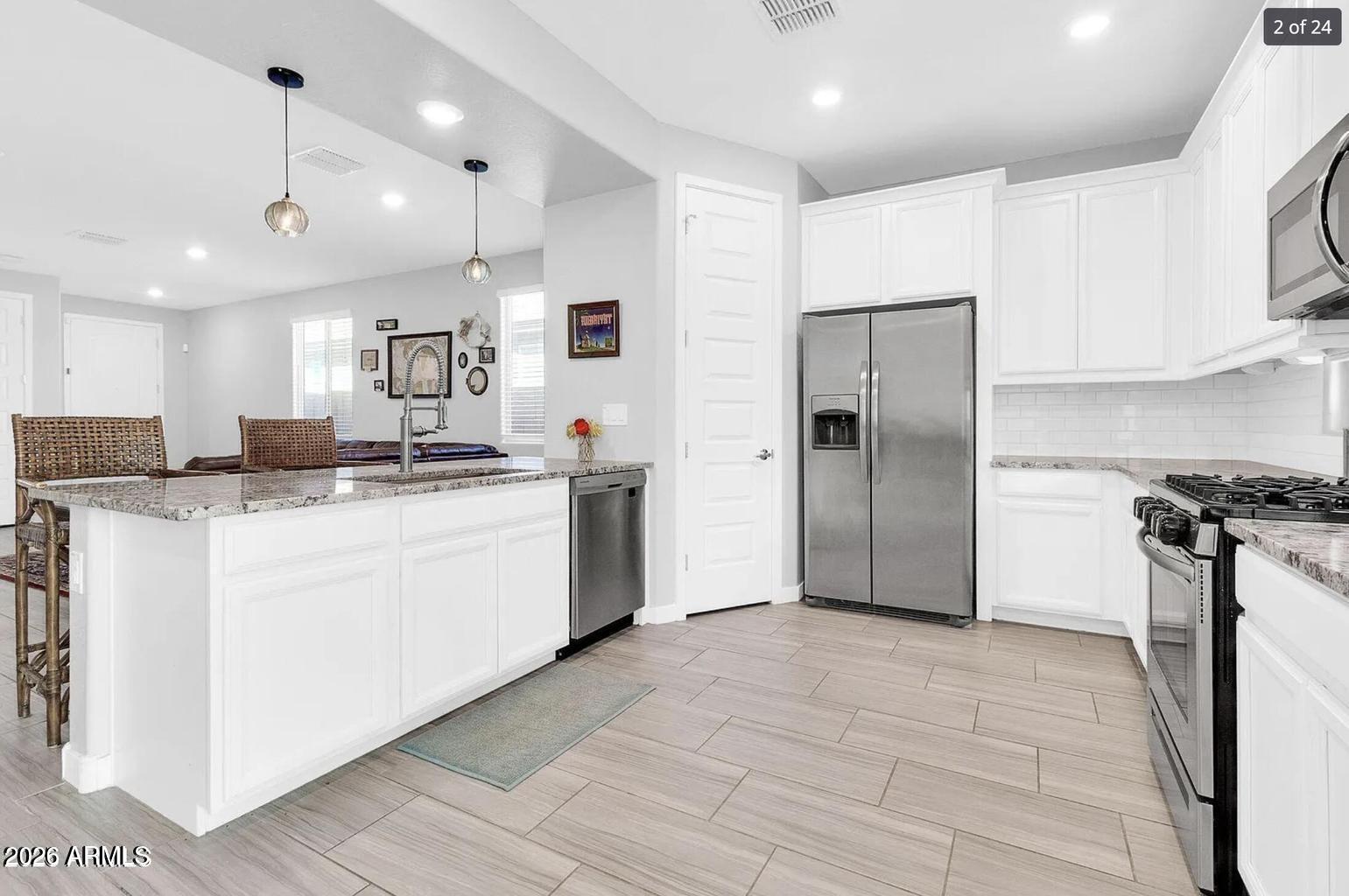 327 W Tamarack Drive