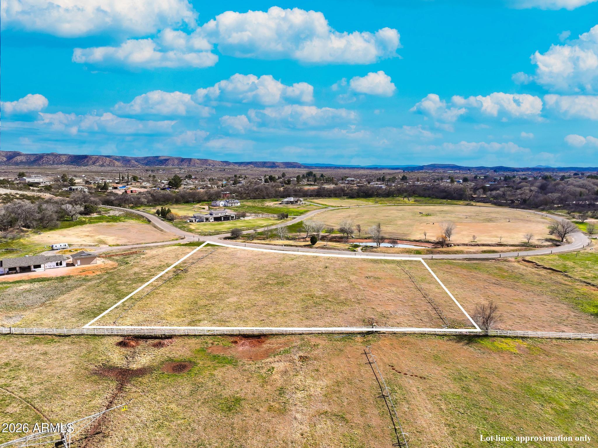 220 S Bonito Ranch Loop 9