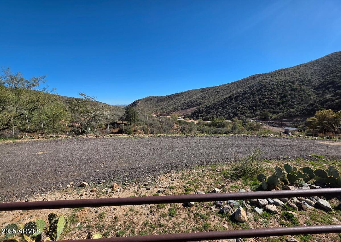 2062 E HORSESHOE SPRINGS Road