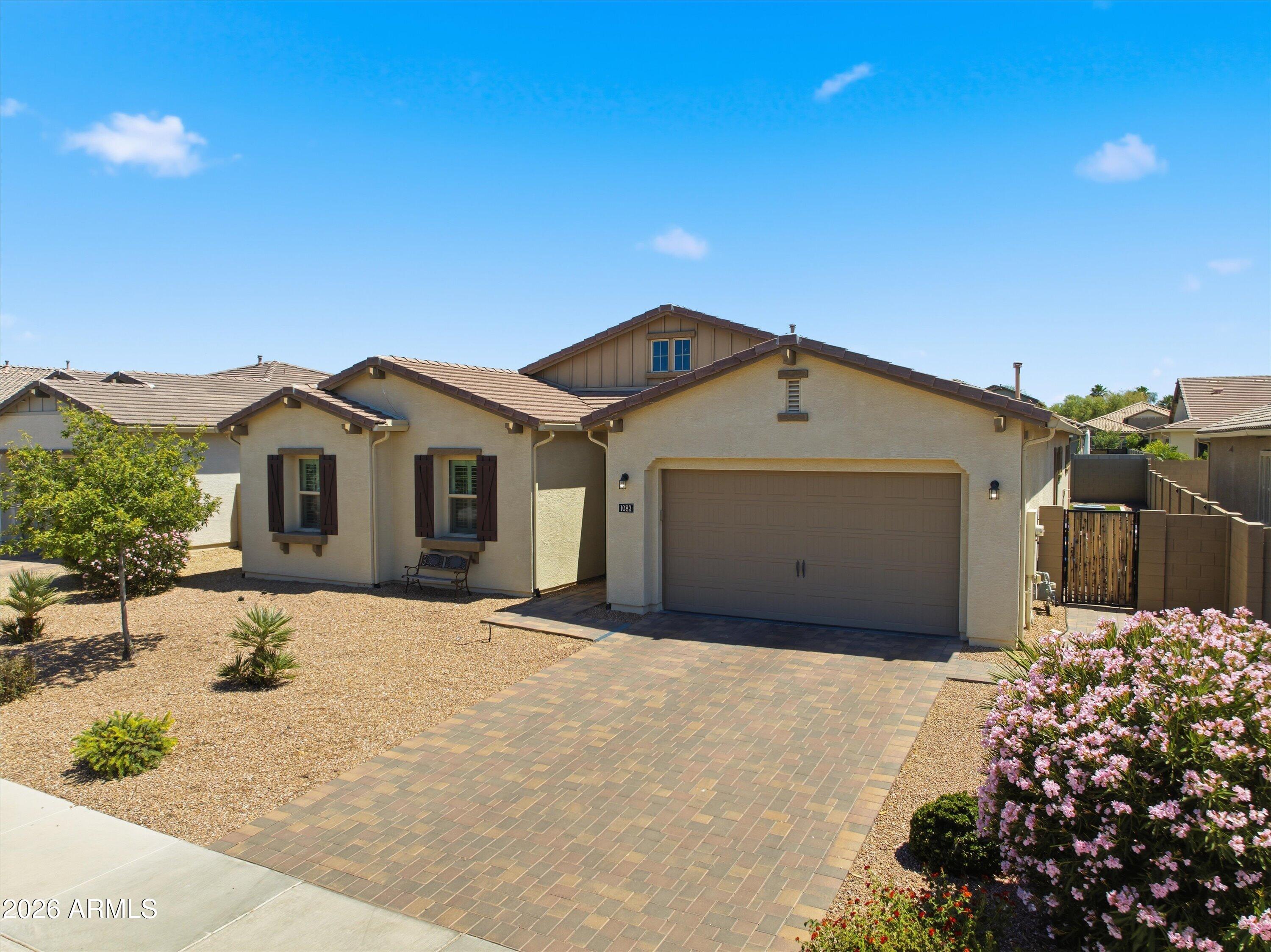 1083 E HOLLAND PARK Drive
