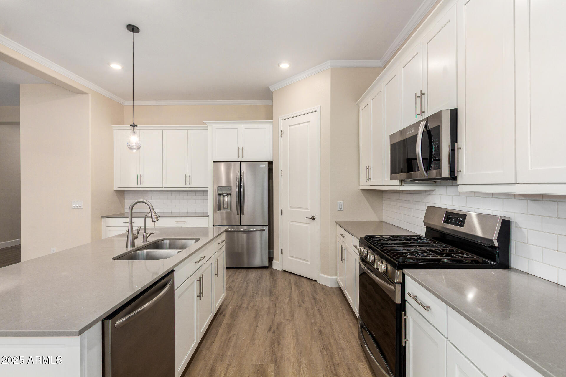 16987 W SAGUARO PARK Lane