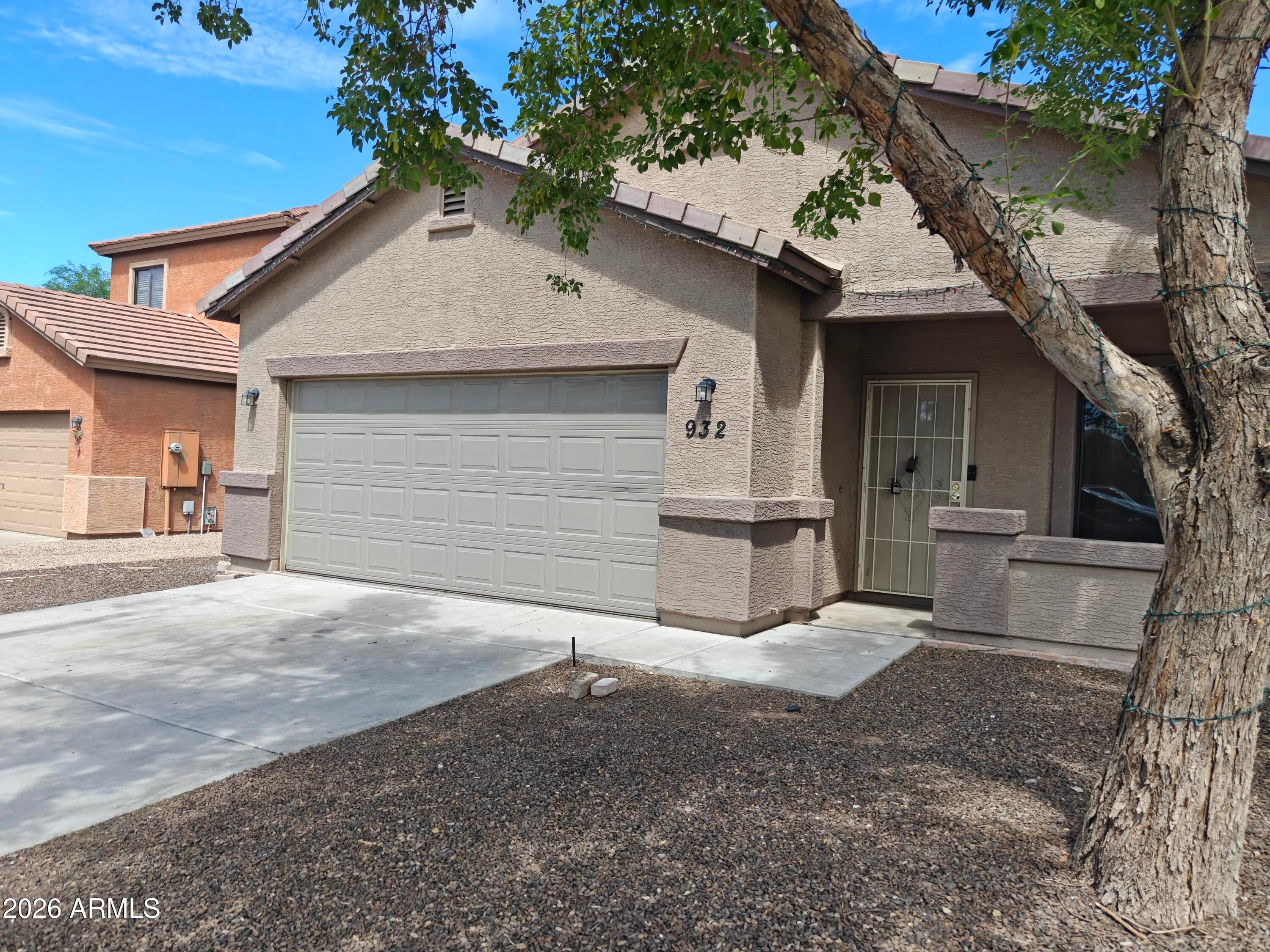 932 W CARTER Road