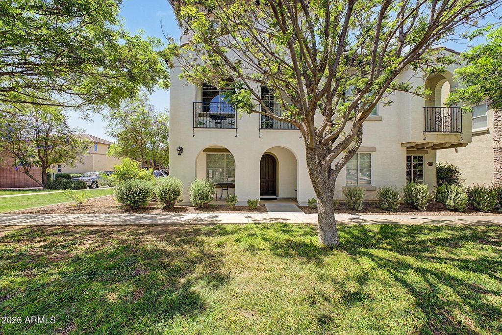 Photo of 905 S Osborn Lane, Gilbert, AZ 85296 (MLS # 7016214)