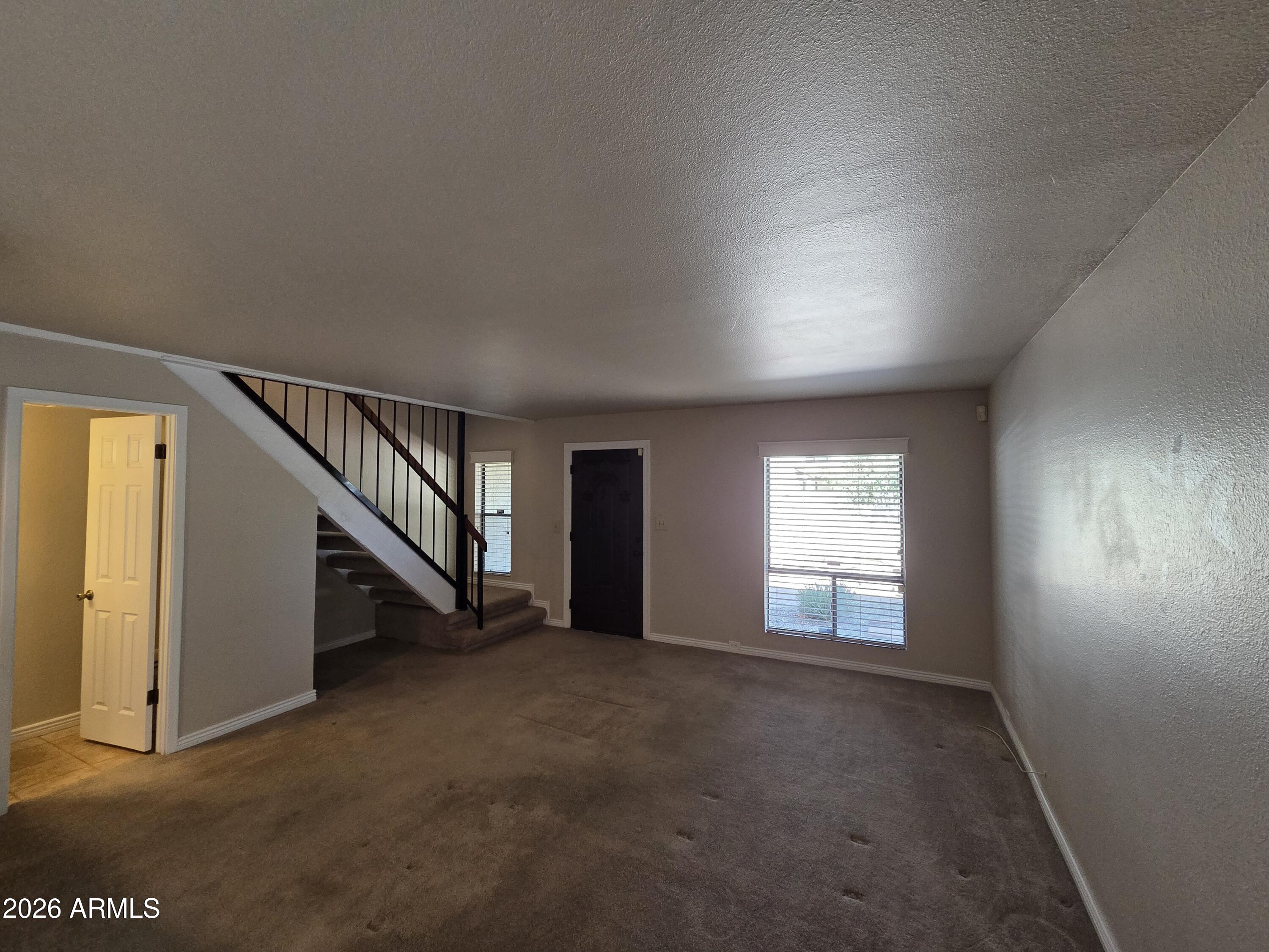 1809 E FRIER Drive 2