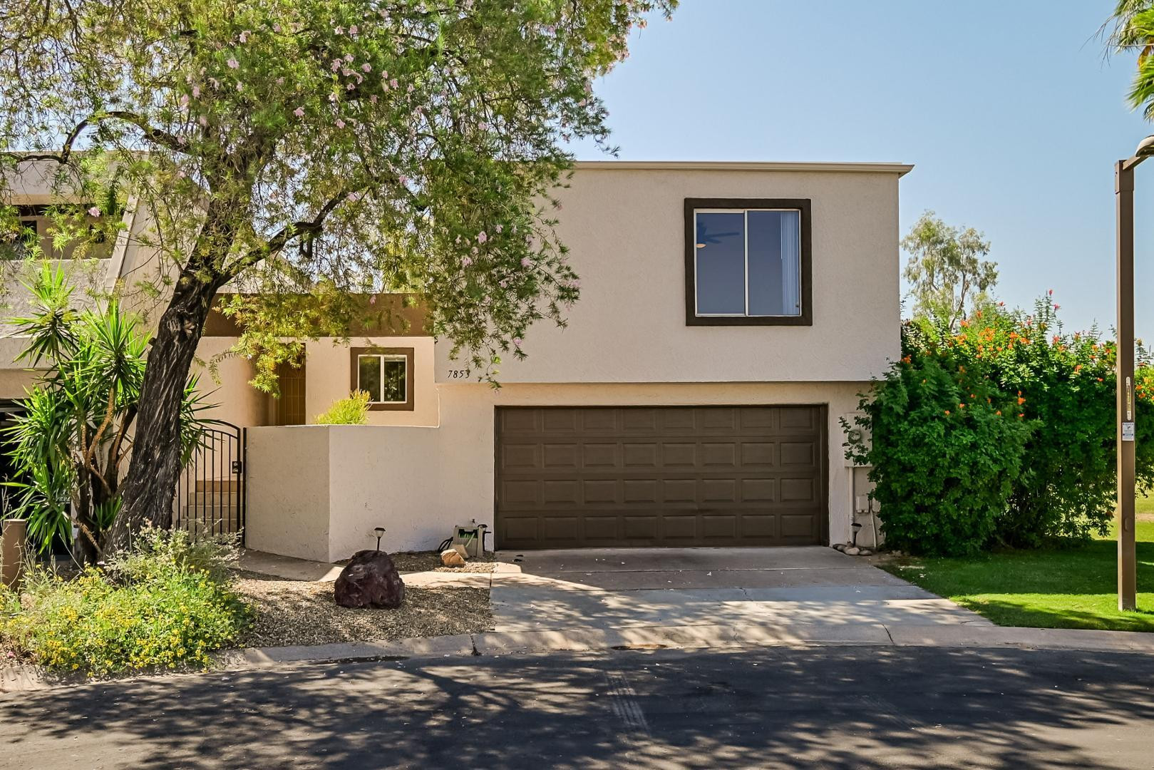 7853 E Pleasant Run