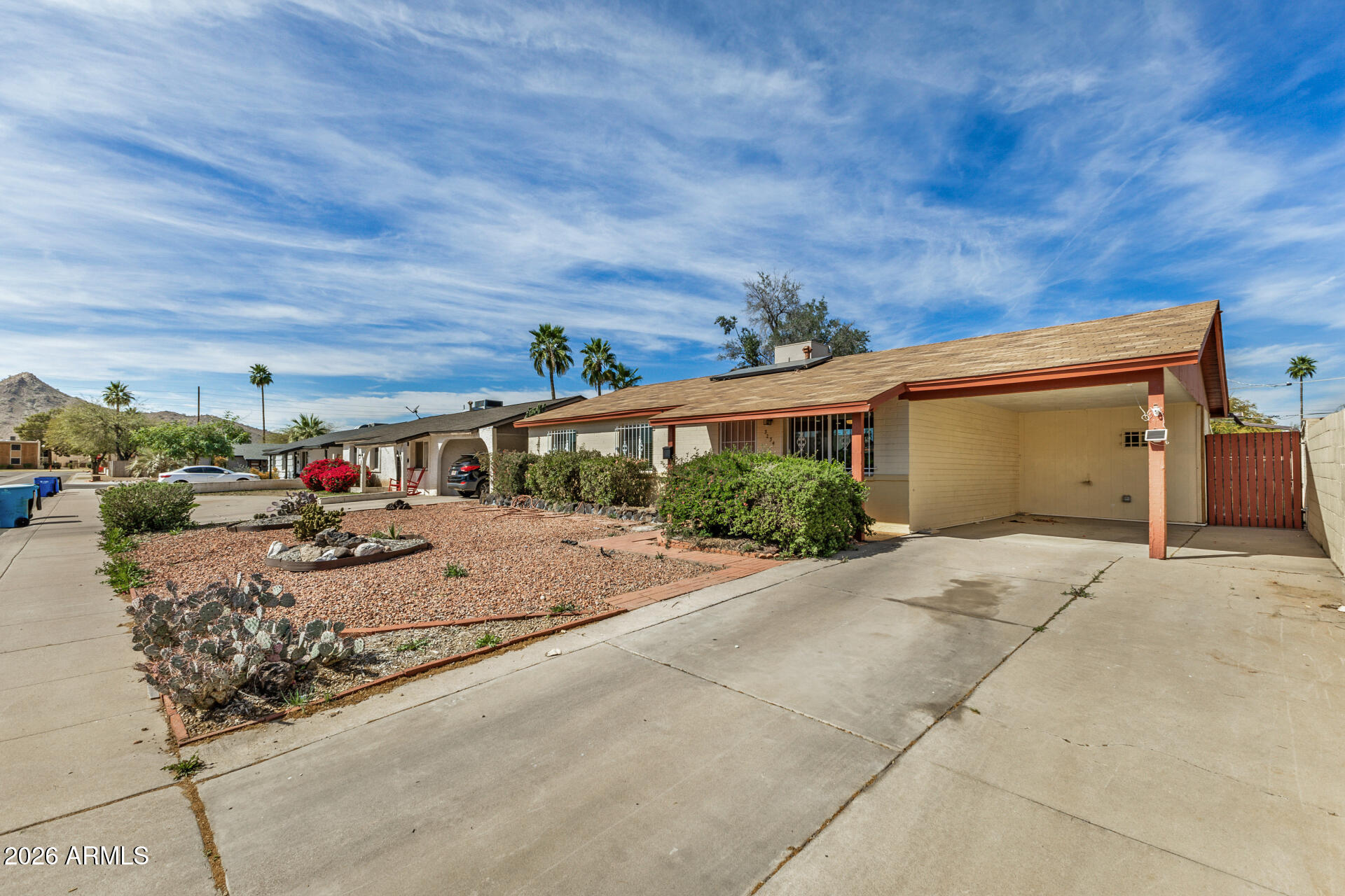 3234 E FRIESS Drive