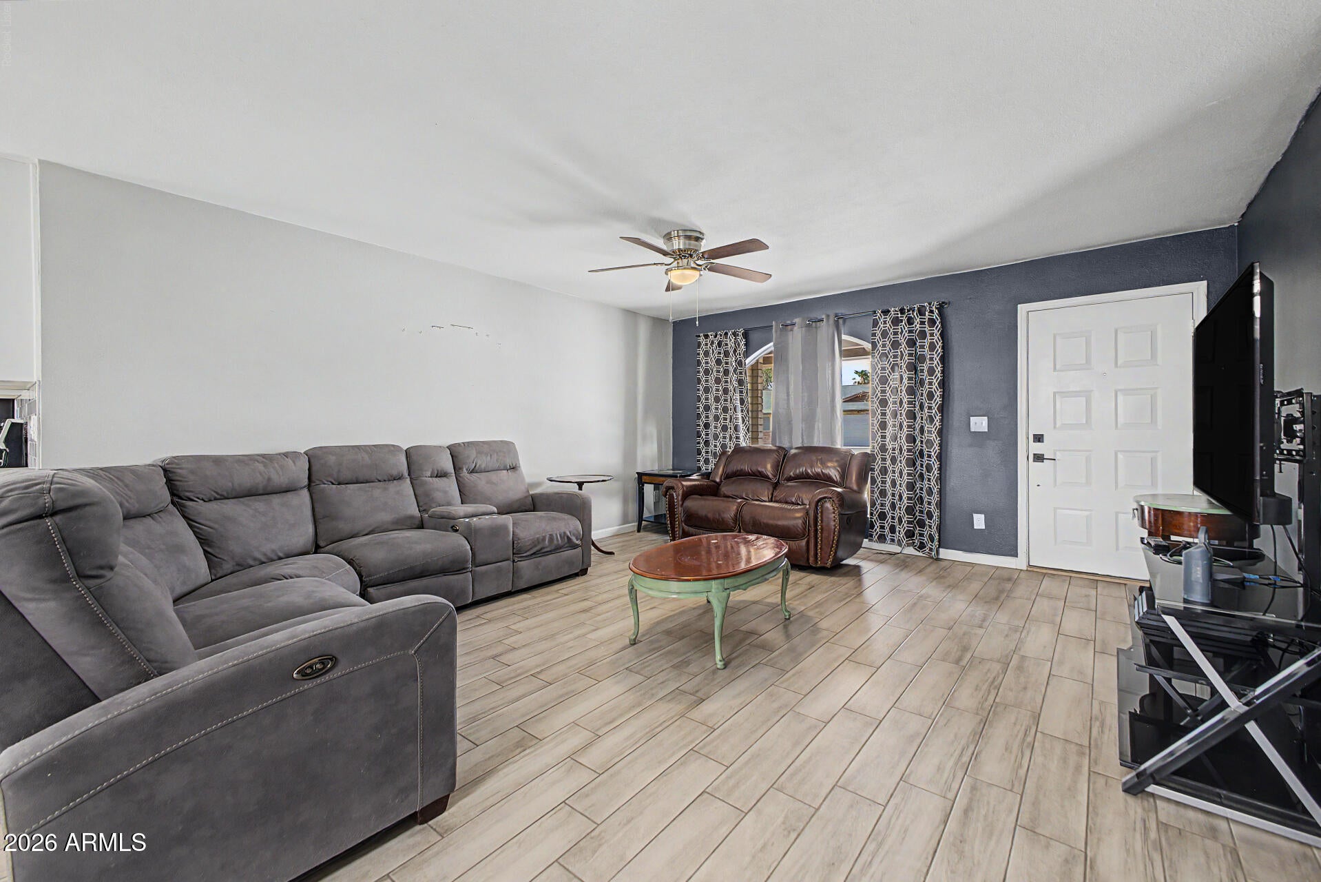 5409 W SELDON Lane